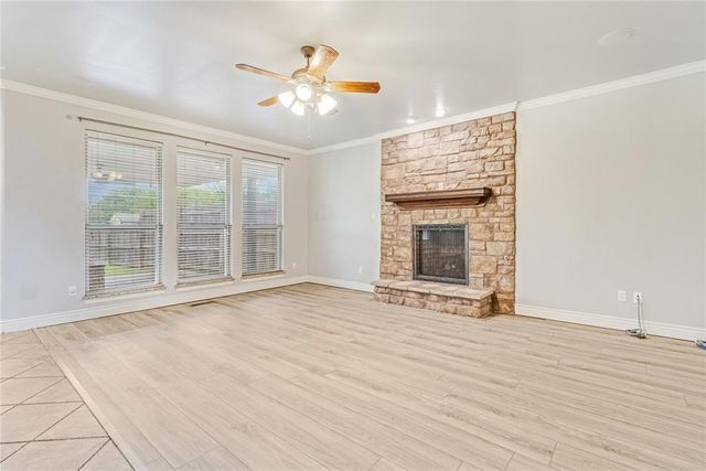 3905 Carrington Lane, Norman, OK 73072
