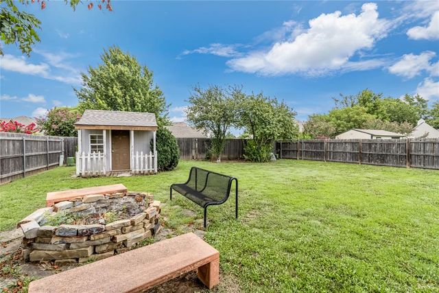 3905 Carrington Lane, Norman, OK 73072