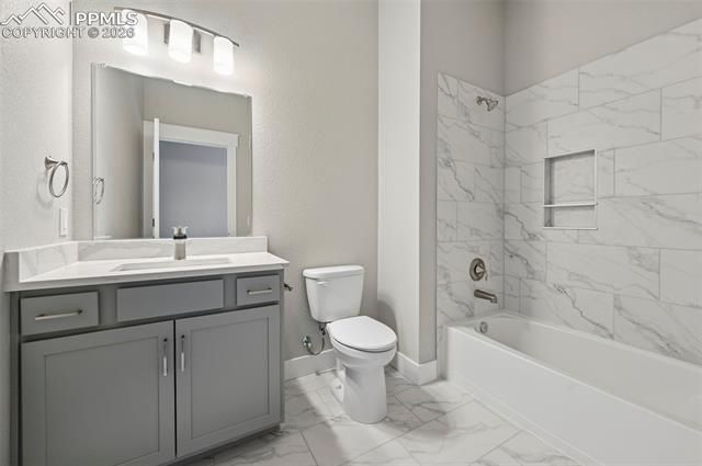 5950 Eagle Glen View 101, Colorado Springs, CO 80919