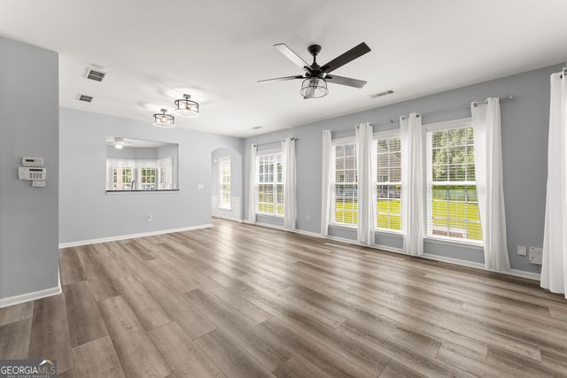 6247 LONGLEAF Drive, Hoschton, GA 30548