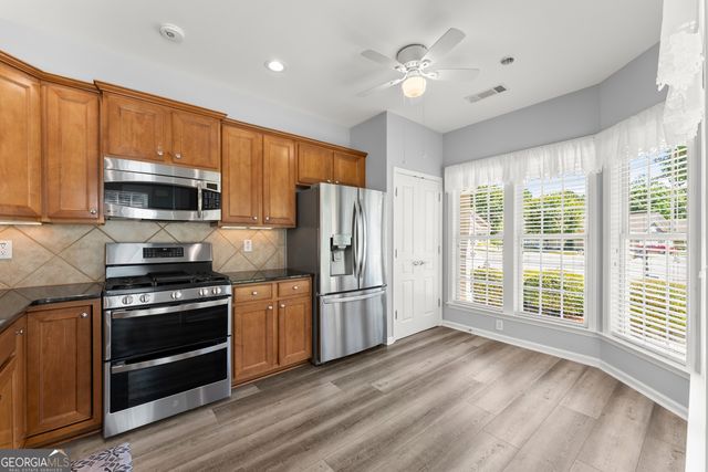 6247 LONGLEAF Drive, Hoschton, GA 30548