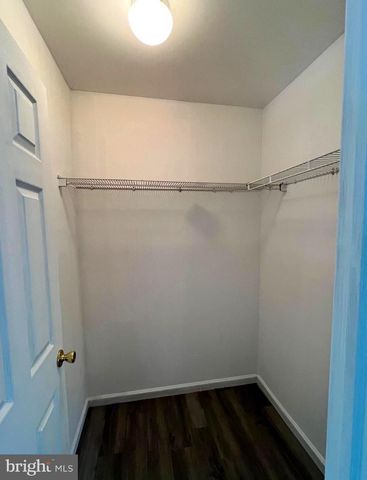 101 HICKORY HOLLOW CIR, Warrington, PA 18976
