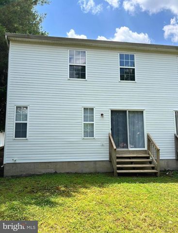 101 HICKORY HOLLOW CIR, Warrington, PA 18976