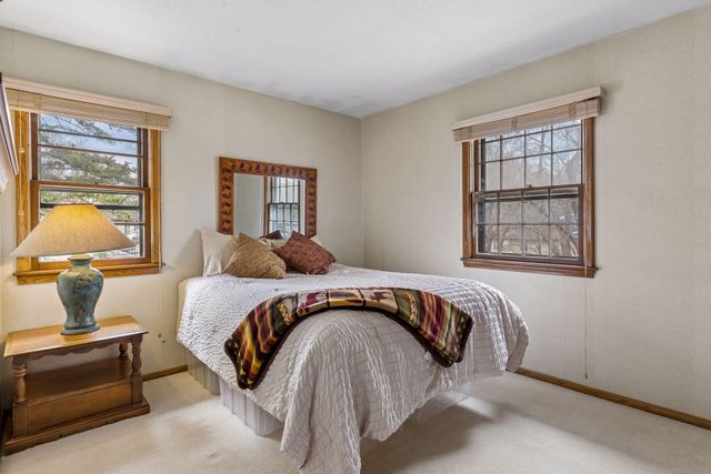 325 107th Avenue NE, Blaine, MN 55434