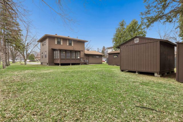 325 107th Avenue NE, Blaine, MN 55434