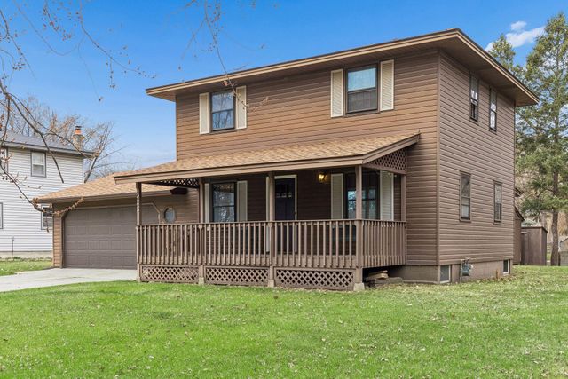 325 107th Avenue NE, Blaine, MN 55434