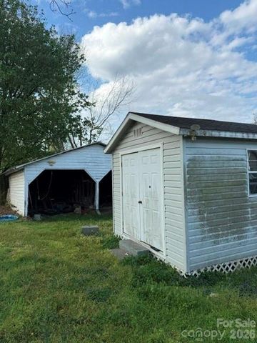 1506 Moose Road, Kannapolis, NC 28083