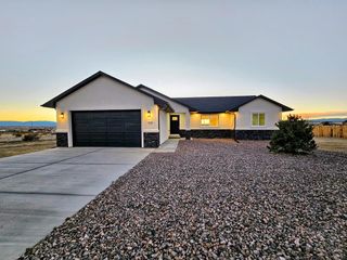 1151 N Red Granite Lane, Pueblo West, CO 81007