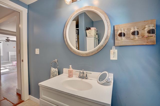 365 Shattuck Way, Newington, NH 03801