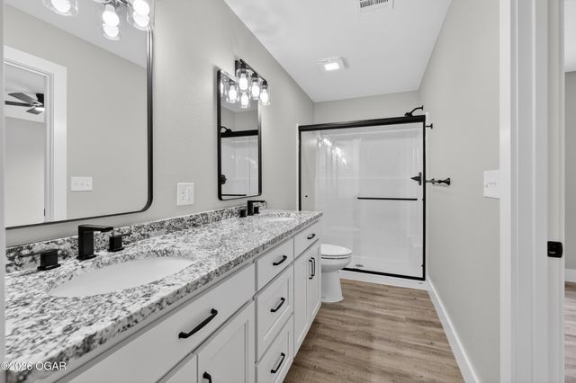 2005 Lakeview Street, Carthage, MO 64836