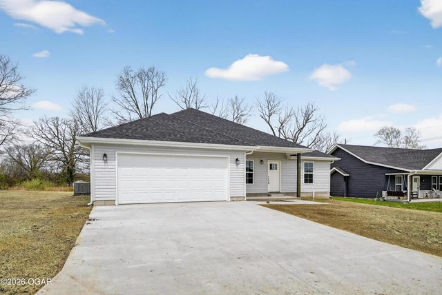 2005 Lakeview Street, Carthage, MO 64836
