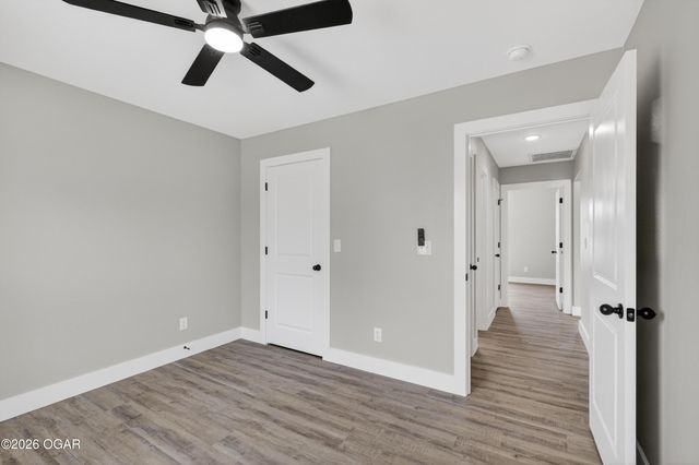 2005 Lakeview Street, Carthage, MO 64836