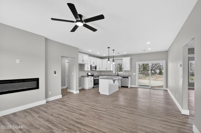 2005 Lakeview Street, Carthage, MO 64836