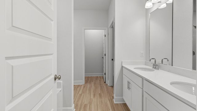 1990 Wiregrass Street, Navarre, FL 32566