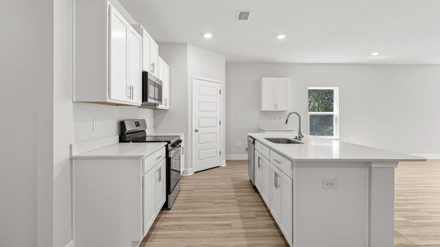 1990 Wiregrass Street, Navarre, FL 32566