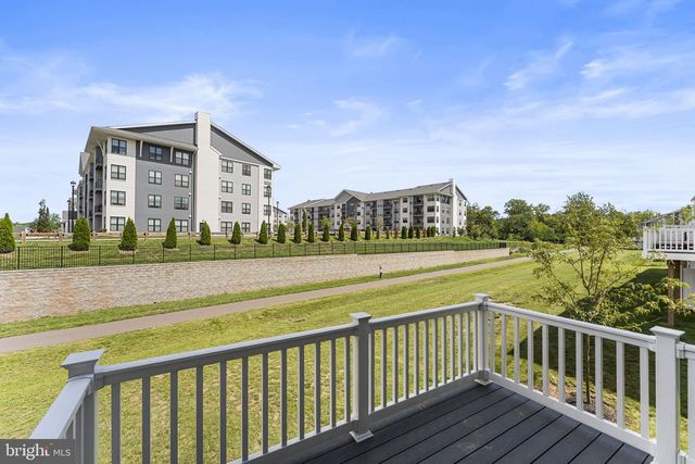 140 NELSON LN, Sanatoga, PA 19464