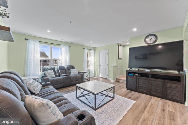 140 NELSON LN, Sanatoga, PA 19464