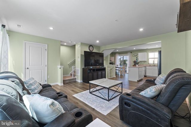 140 NELSON LN, Sanatoga, PA 19464