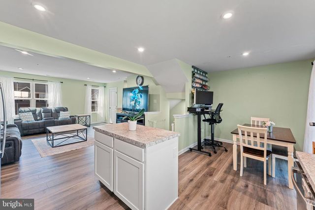 140 NELSON LN, Sanatoga, PA 19464