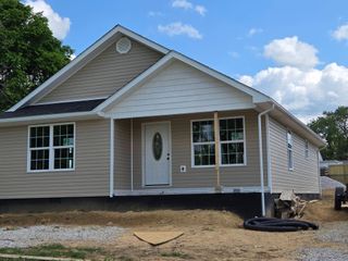 50 Riverview Road, Irvine, KY 40336