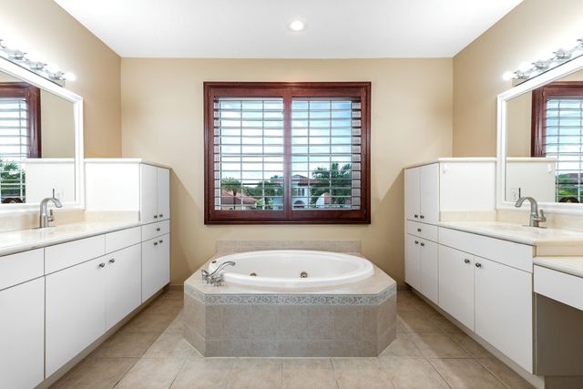 112 ISOLA Circle, Royal Palm Beach, FL 33411