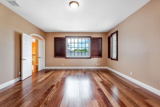 112 ISOLA Circle, Royal Palm Beach, FL 33411