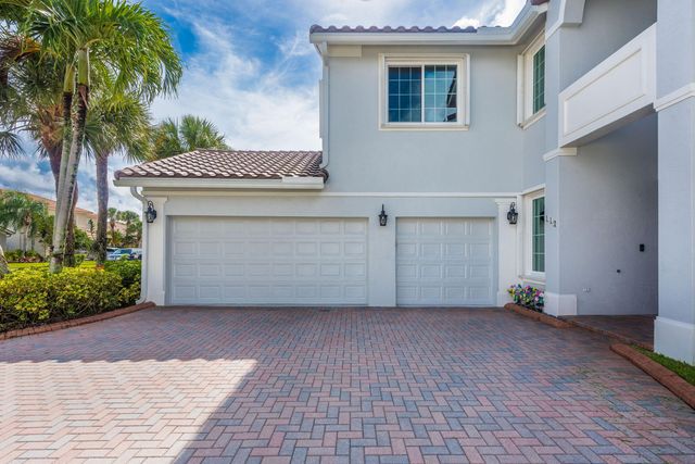 112 ISOLA Circle, Royal Palm Beach, FL 33411