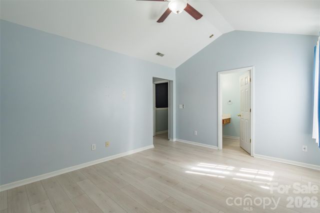 4018 Glenlea Commons Drive, Charlotte, NC 28216