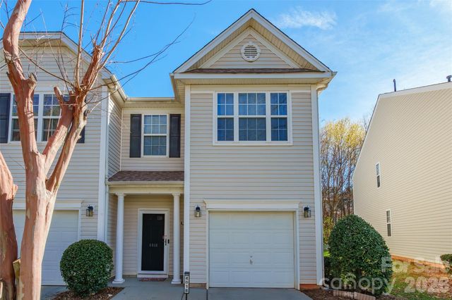4018 Glenlea Commons Drive, Charlotte, NC 28216