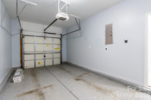 4018 Glenlea Commons Drive, Charlotte, NC 28216