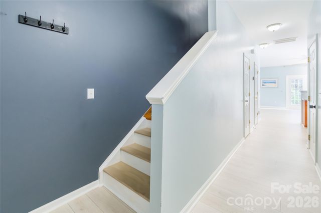 4018 Glenlea Commons Drive, Charlotte, NC 28216