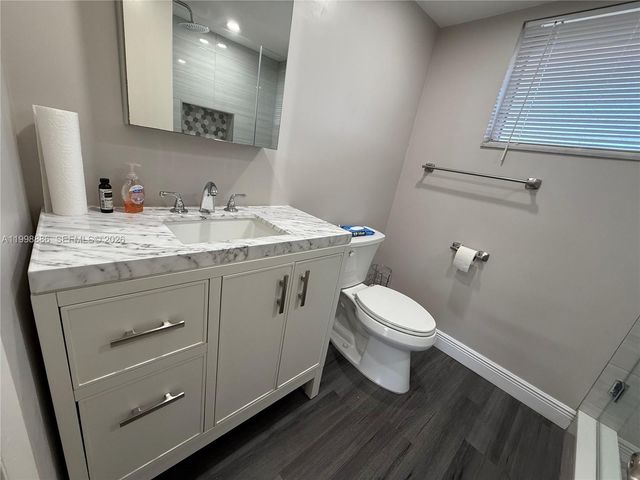 19001 NE 14th Ave 144, Miami, FL 33179