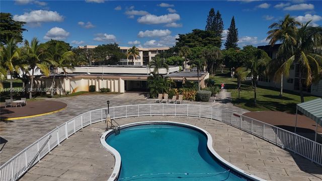 19001 NE 14th Ave 144, Miami, FL 33179