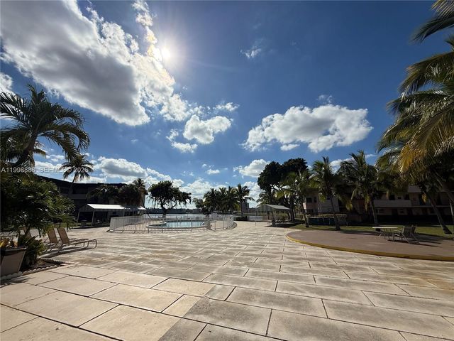 19001 NE 14th Ave 144, Miami, FL 33179