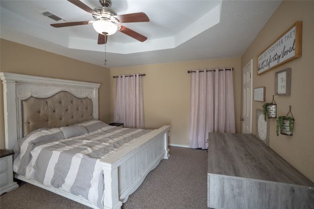 725 Hunter Trail, Bridgeport, TX 76426