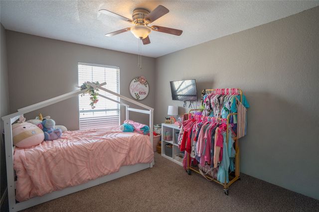 725 Hunter Trail, Bridgeport, TX 76426