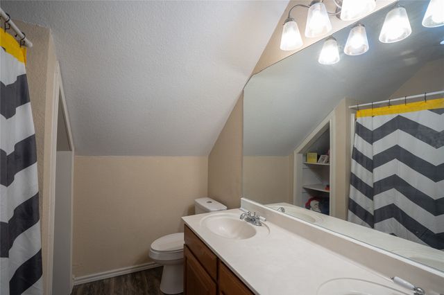 725 Hunter Trail, Bridgeport, TX 76426