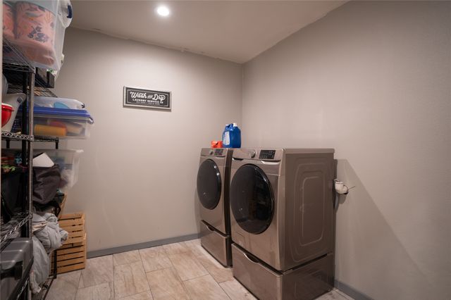 725 Hunter Trail, Bridgeport, TX 76426