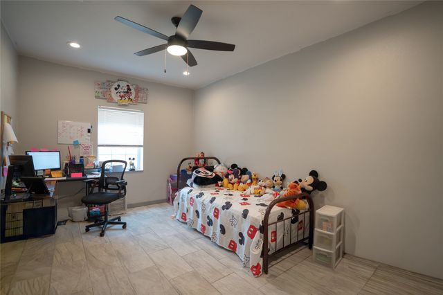 725 Hunter Trail, Bridgeport, TX 76426