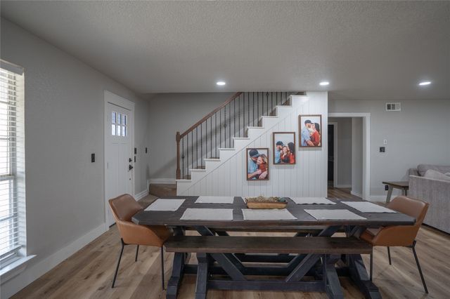 725 Hunter Trail, Bridgeport, TX 76426