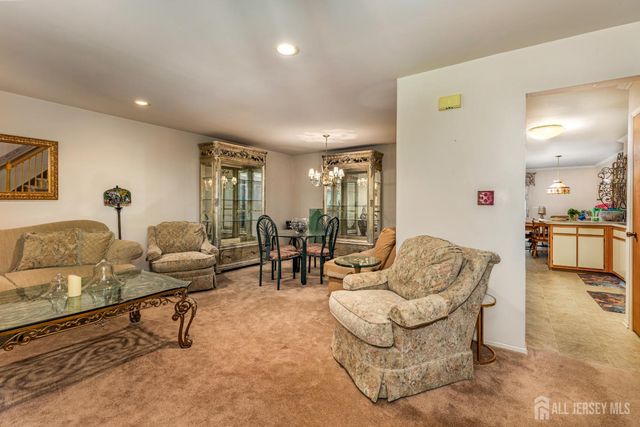 51 Aspen Drive, North Brunswick, NJ 08902