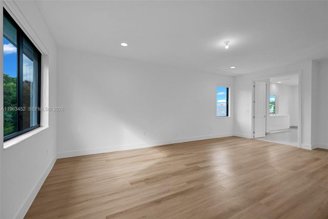 10386 SW 57th Ct, Cooper City, FL 33328