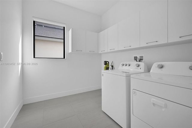 10386 SW 57th Ct, Cooper City, FL 33328