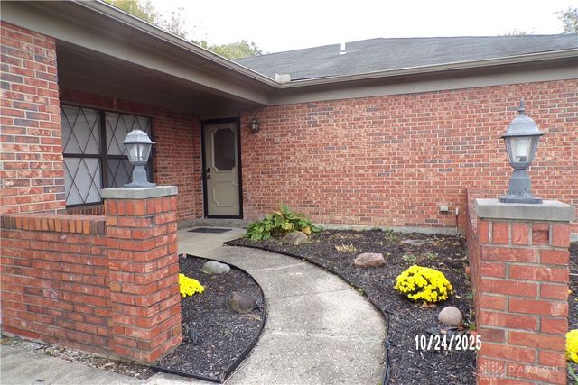 720 Talowood Drive, Beavercreek, OH 45430