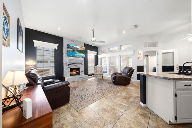 215 Sioux Drive, Waxahachie, TX 75165