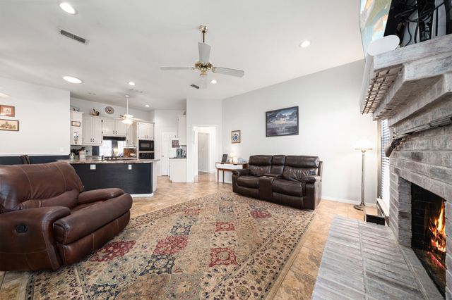 215 Sioux Drive, Waxahachie, TX 75165