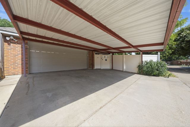 215 Sioux Drive, Waxahachie, TX 75165
