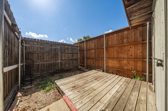 215 Sioux Drive, Waxahachie, TX 75165