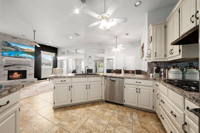 215 Sioux Drive, Waxahachie, TX 75165