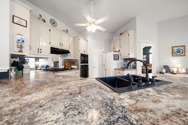 215 Sioux Drive, Waxahachie, TX 75165